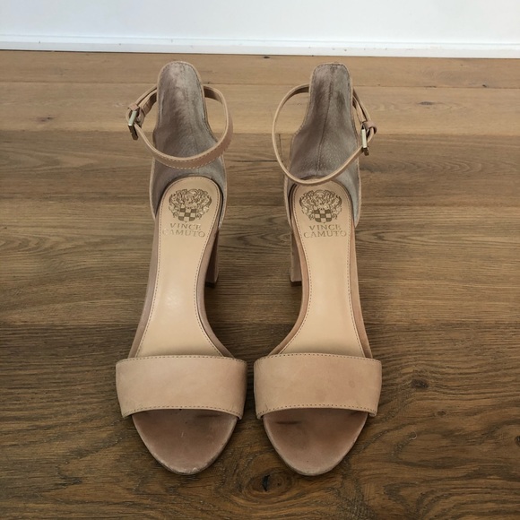 Vince Camuto Shoes - Vince Camuto Corlina heel in nude 👡
